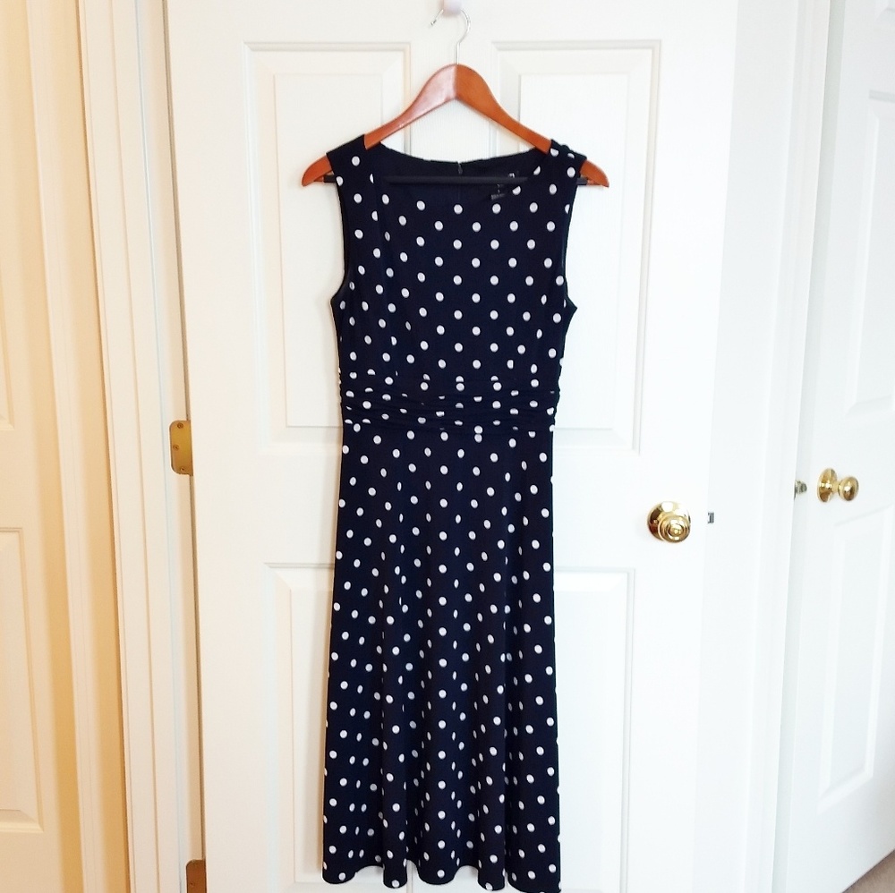 Laura Sleeveless Midi Dress sz.8 navy & white dots